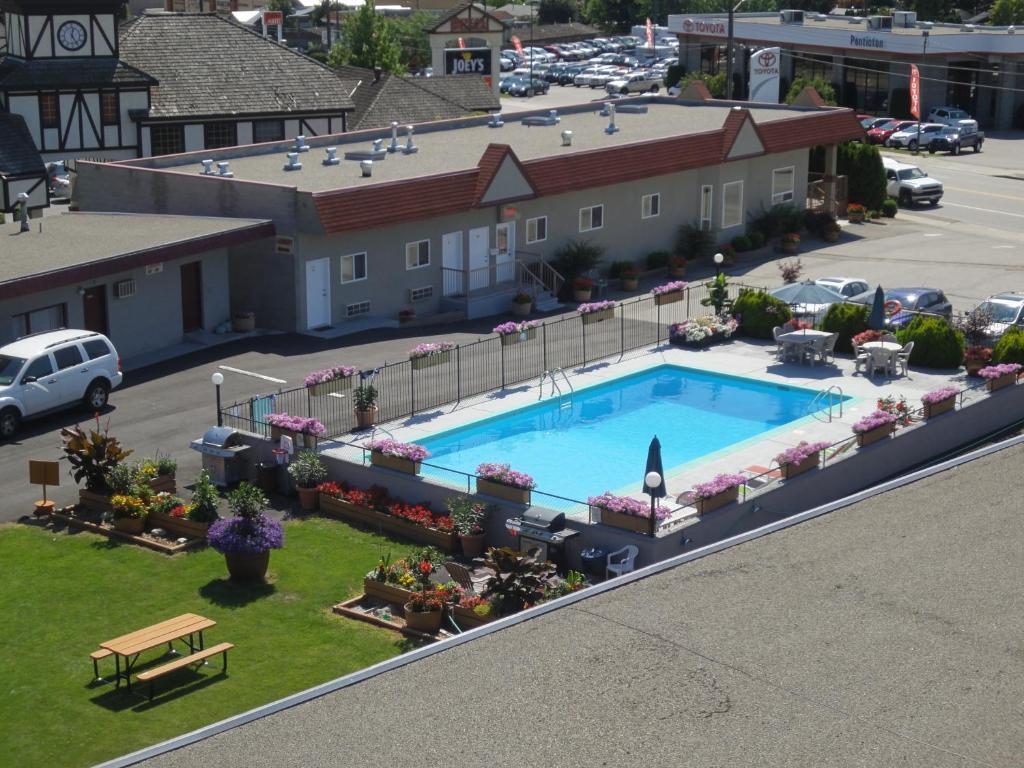 Apple Tree Inn Пентиктон Экстерьер фото