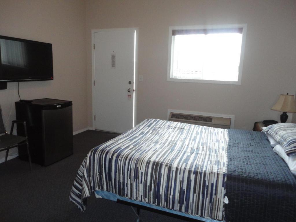 Apple Tree Inn Пентиктон Номер фото