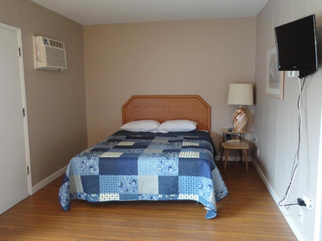 Apple Tree Inn Пентиктон Номер фото